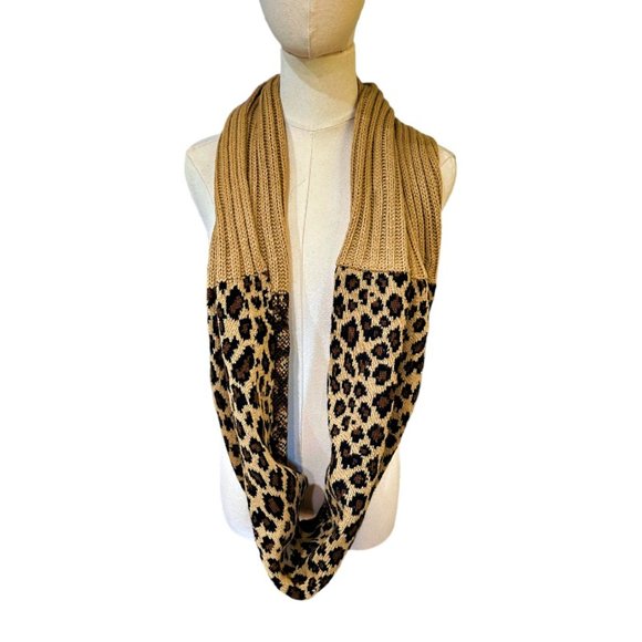 C C Infinity Scarf Wrap Leopard Animal Print Black Brown Ribbed Pullover Loop - Picture 3 of 8